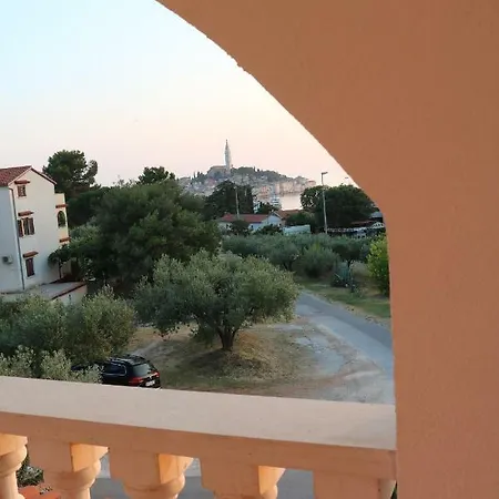 Kiki Apartment